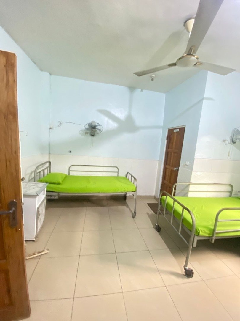 Emmanuel hospital and schools (28)