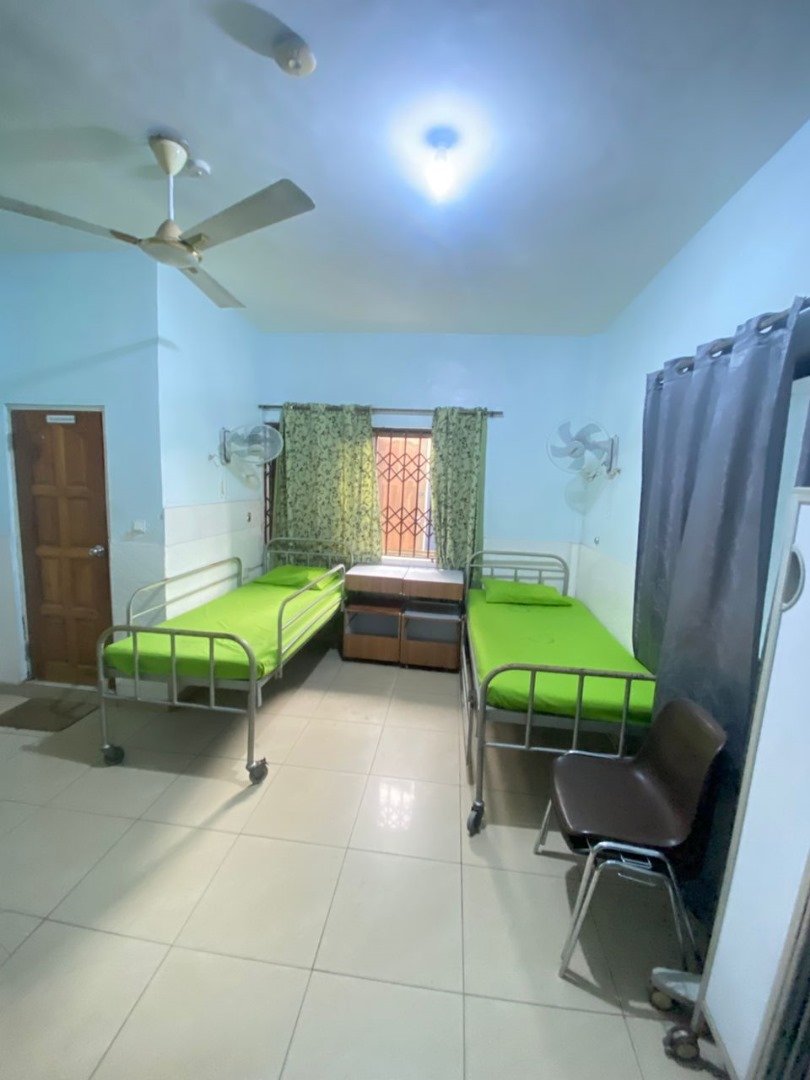 Emmanuel hospital and schools (4)