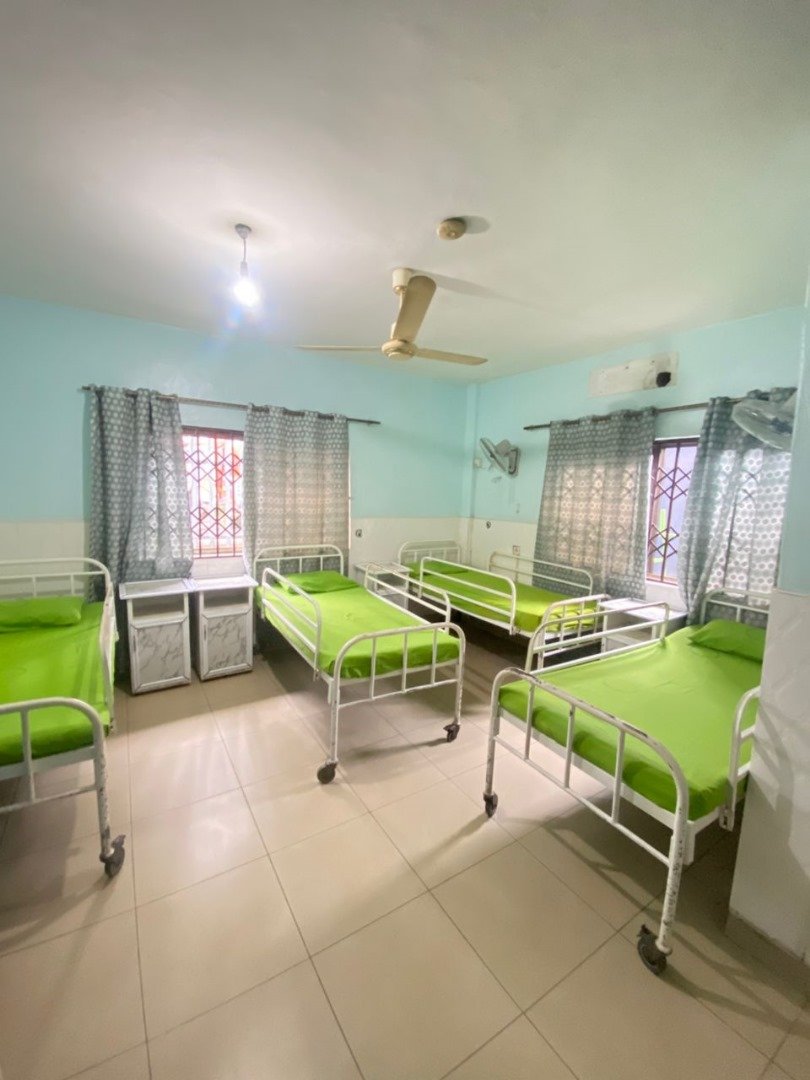 Emmanuel hospital and schools (48)